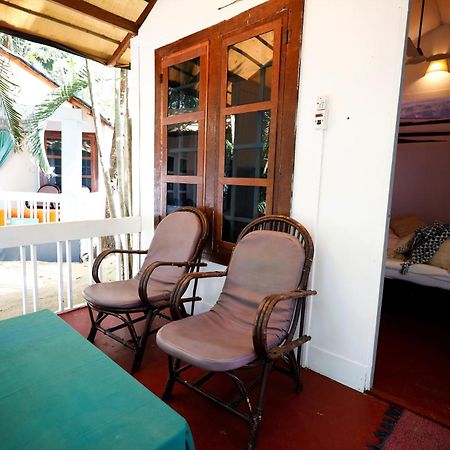Temple Garden Seaside Cottages ปาโลเลม ภายนอก รูปภาพ