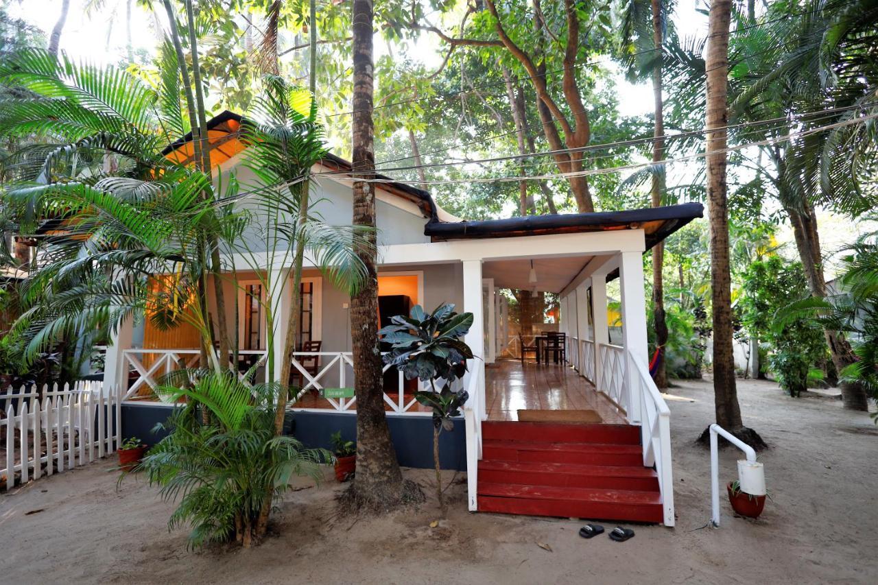 Temple Garden Seaside Cottages ปาโลเลม ภายนอก รูปภาพ