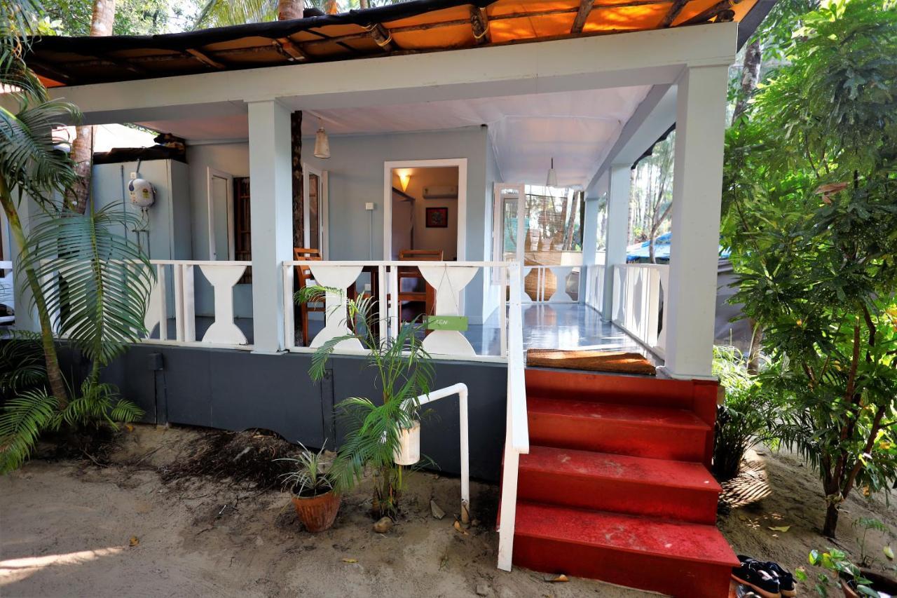 Temple Garden Seaside Cottages ปาโลเลม ภายนอก รูปภาพ