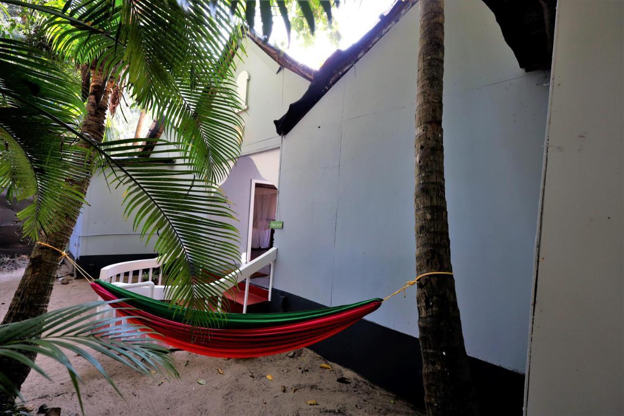 Temple Garden Seaside Cottages ปาโลเลม ภายนอก รูปภาพ