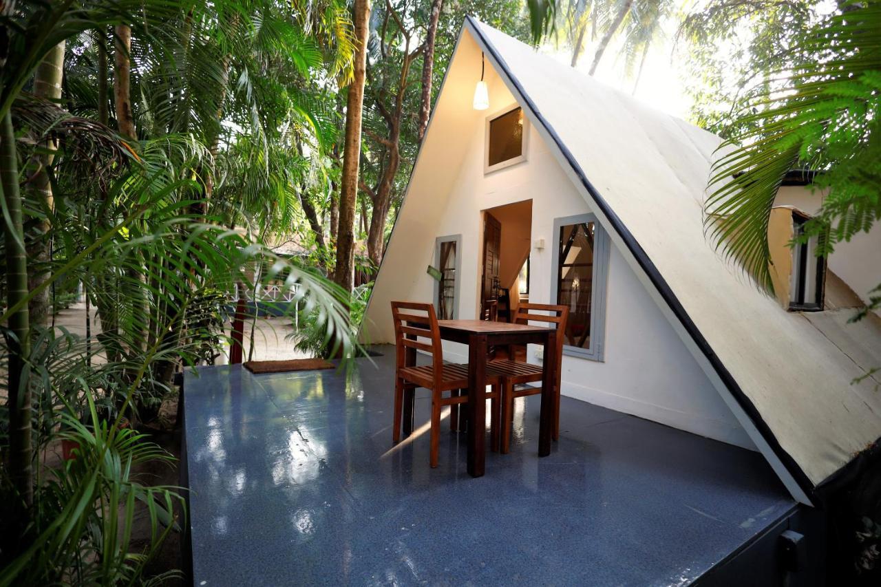 Temple Garden Seaside Cottages ปาโลเลม ภายนอก รูปภาพ