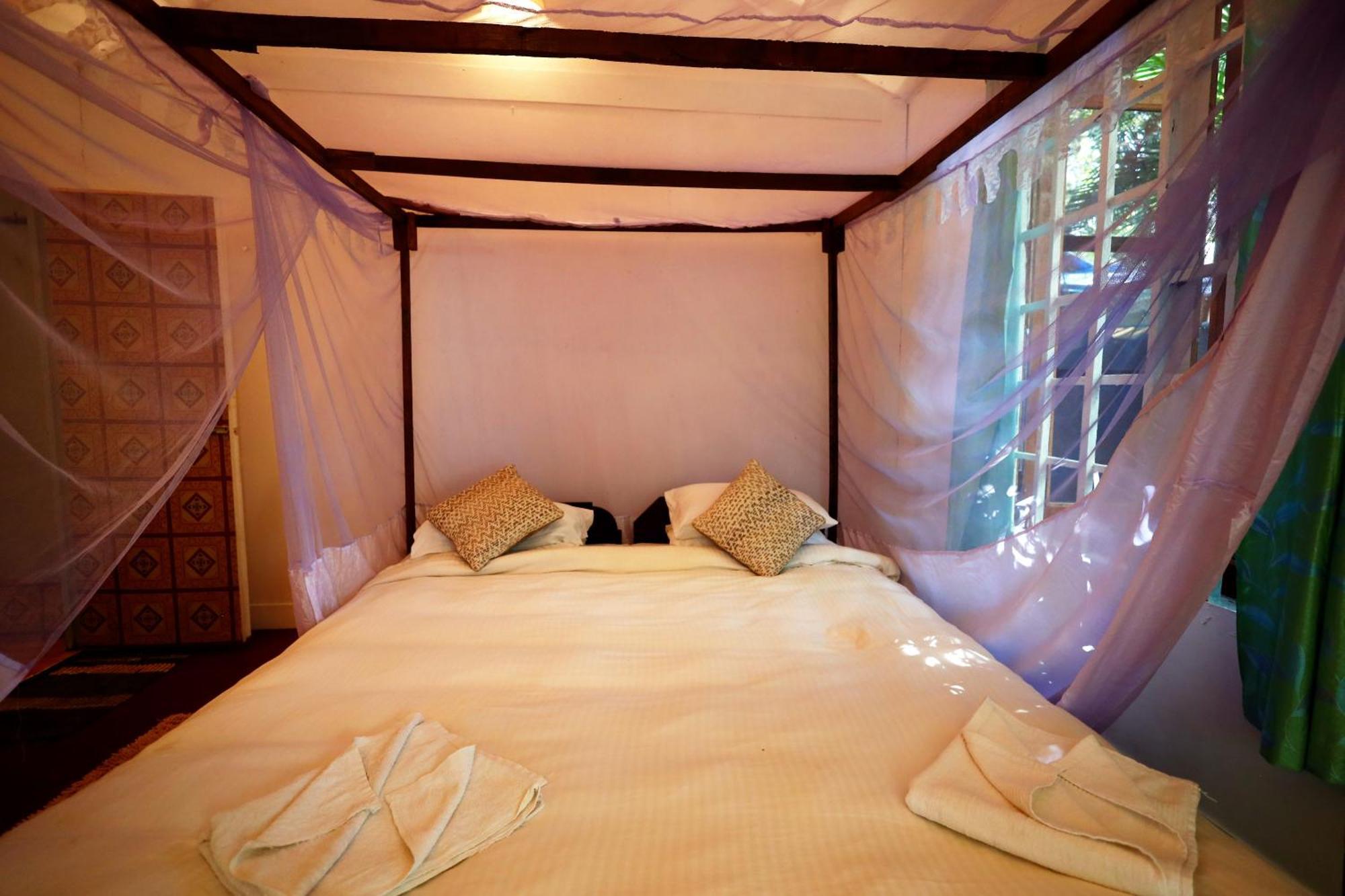 Temple Garden Seaside Cottages ปาโลเลม ภายนอก รูปภาพ