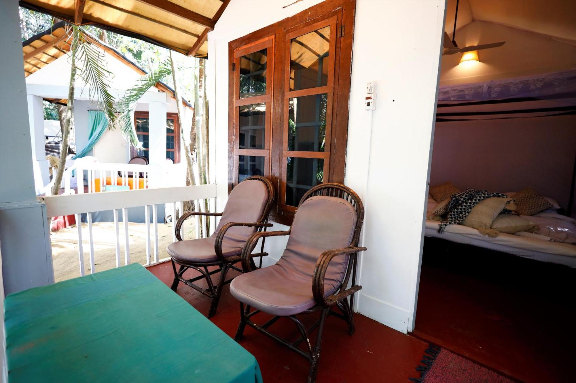 Temple Garden Seaside Cottages ปาโลเลม ภายนอก รูปภาพ